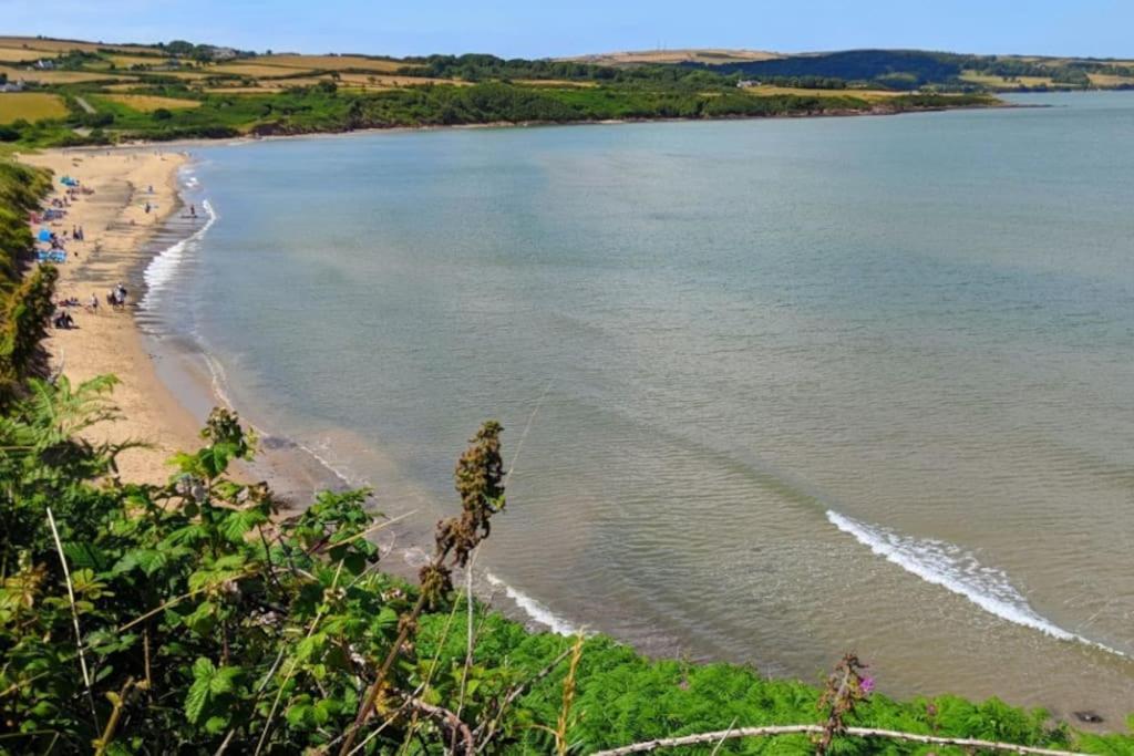Amlwch Coastal Bungalow, Sleeps 5 And Ideal For Walkers מראה חיצוני תמונה